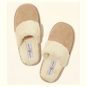 Chinese Laundry Faux Fur Slippers